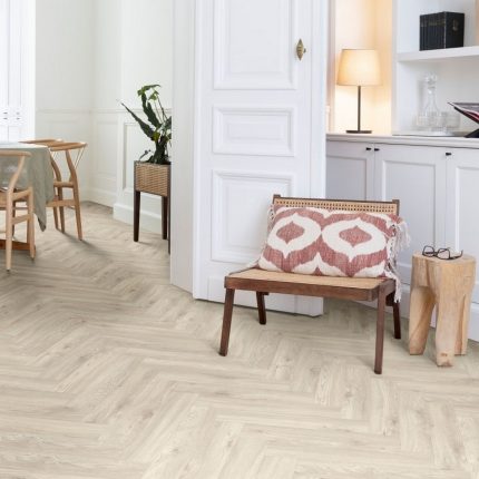 Кварц винил SIERRA OAK 58228 Moduleo Lay Red Herringbone