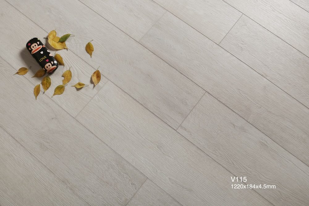 laminat_spc_betta_villa_v115_dub_tramin1.jpg